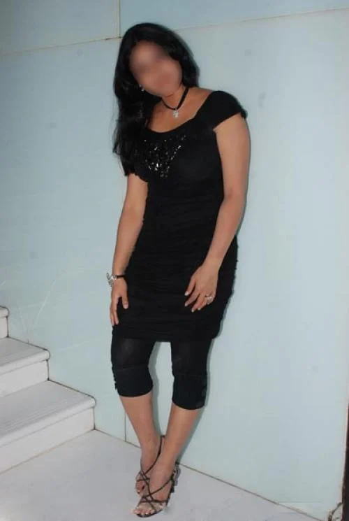 Call Girls Kalwar Road